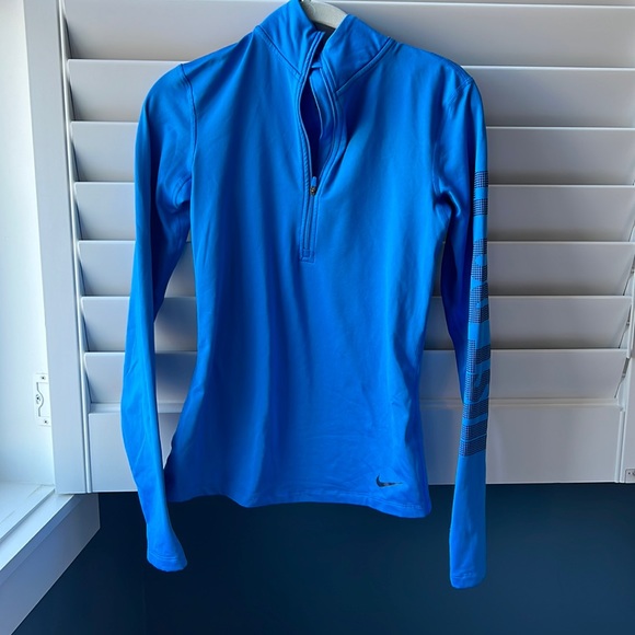 Nike Tops - Nike half zip